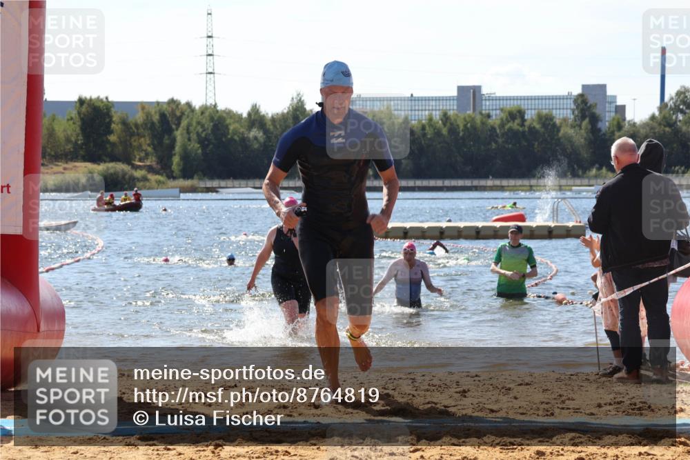 07.09.2025 - 19. Norderstedt Triathlon Luisa Fischer http://msf.ph/oto/8764819 07.09.2025 12:34:28 Schwimmen 211, 230, 240, 1215, 1259 meine-sportfotos.de