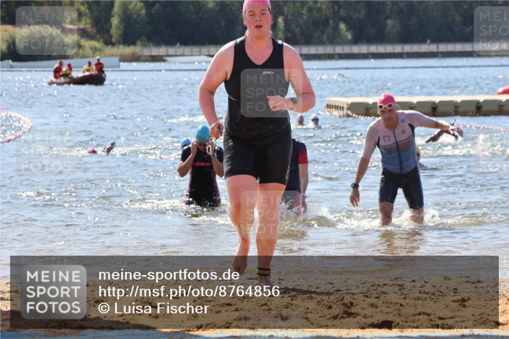 07.09.2025 - 19. Norderstedt Triathlon Luisa Fischer http://msf.ph/oto/8764856 07.09.2025 12:34:31 Schwimmen 211, 230, 1215, 1259 meine-sportfotos.de
