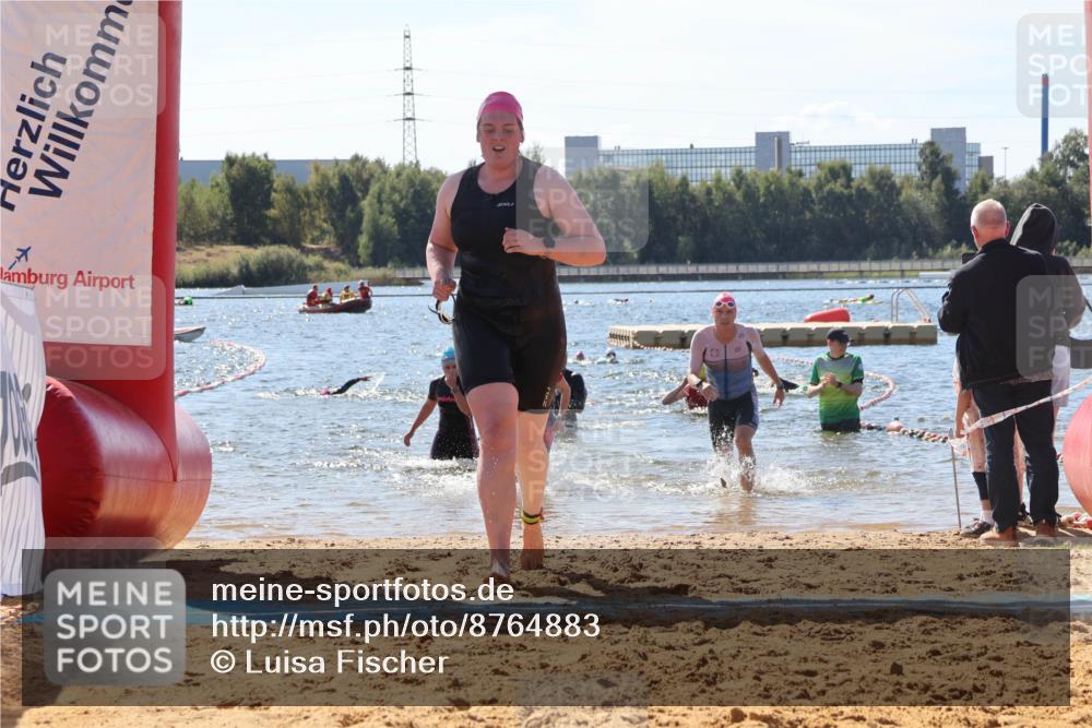07.09.2025 - 19. Norderstedt Triathlon Luisa Fischer http://msf.ph/oto/8764883 07.09.2025 12:34:33 Schwimmen 211, 230, 241, 855, 1215 meine-sportfotos.de