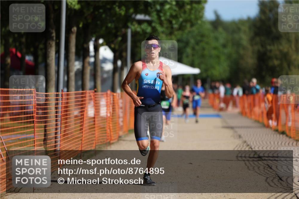07.09.2025 - 19. Norderstedt Triathlon Michael Strokosch http://msf.ph/oto/8764895 07.09.2025 10:48:42 Laufen 654 meine-sportfotos.de
