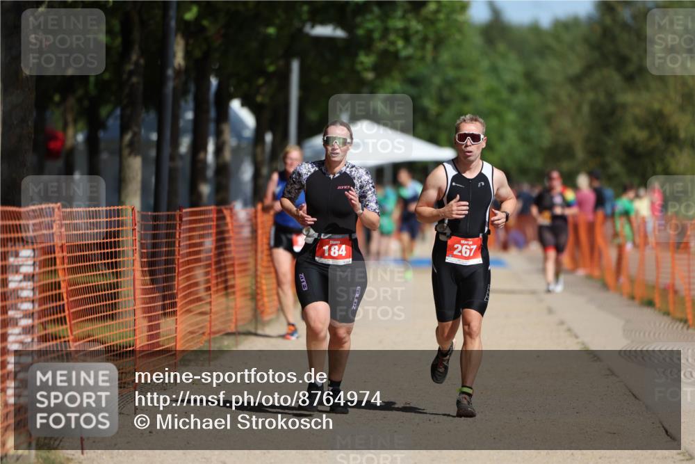 07.09.2025 - 19. Norderstedt Triathlon Michael Strokosch http://msf.ph/oto/8764974 07.09.2025 12:13:16 Laufen 184, 229, 267 meine-sportfotos.de