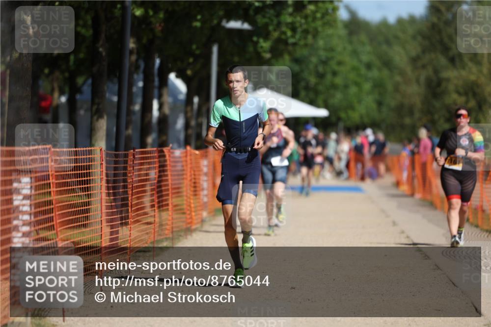 07.09.2025 - 19. Norderstedt Triathlon Michael Strokosch http://msf.ph/oto/8765044 07.09.2025 12:13:26 Laufen 229, 765, 1182, 1190 meine-sportfotos.de
