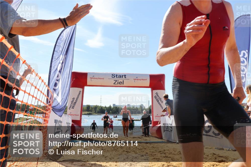 07.09.2025 - 19. Norderstedt Triathlon Luisa Fischer http://msf.ph/oto/8765114 07.09.2025 12:34:53 Schwimmen 242, 310, 318, 339, 350, 805, 1356 meine-sportfotos.de
