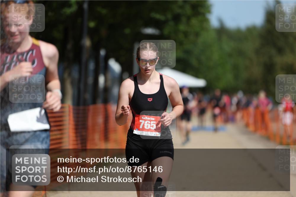07.09.2025 - 19. Norderstedt Triathlon Michael Strokosch http://msf.ph/oto/8765146 07.09.2025 12:13:33 Laufen 765, 1161, 1182 meine-sportfotos.de