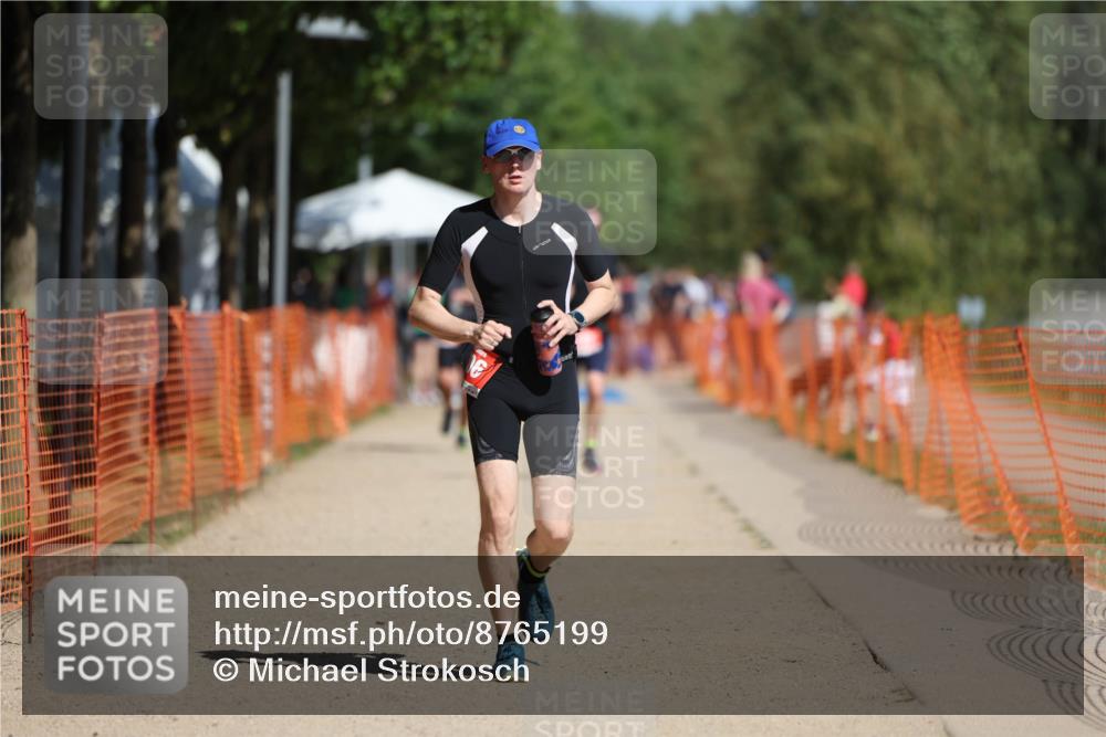 07.09.2025 - 19. Norderstedt Triathlon Michael Strokosch http://msf.ph/oto/8765199 07.09.2025 12:13:41 Laufen 306 meine-sportfotos.de