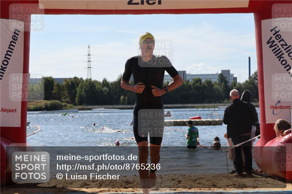 07.09.2025 - 19. Norderstedt Triathlon Luisa Fischer http://msf.ph/oto/8765236 07.09.2025 12:35:04 Schwimmen 242, 318, 339, 344, 350, 723, 1356 meine-sportfotos.de