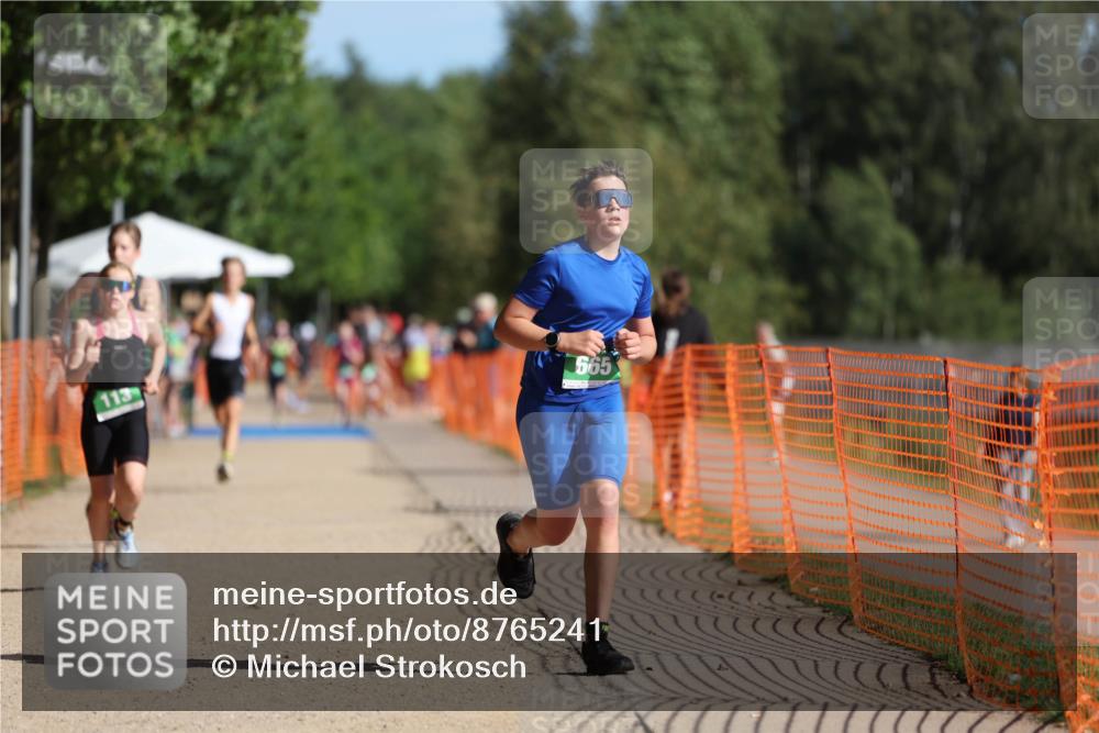 07.09.2025 - 19. Norderstedt Triathlon Michael Strokosch http://msf.ph/oto/8765241 07.09.2025 10:48:55 Laufen 71, 113, 645, 665 meine-sportfotos.de