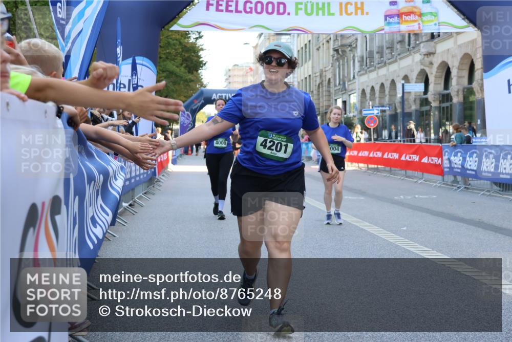 07.09.2025 - BARMER Alsterlauf Strokosch-Dieckow http://msf.ph/oto/8765248 07.09.2025 10:29:18 Ziel 2215, 2382, 3287, 5071 meine-sportfotos.de