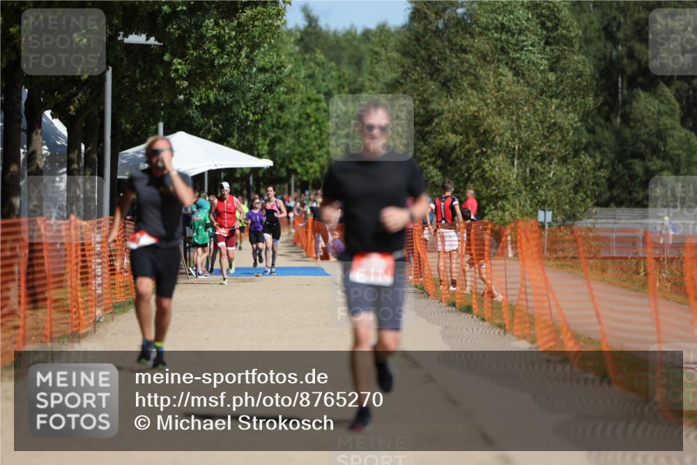 07.09.2025 - 19. Norderstedt Triathlon Michael Strokosch http://msf.ph/oto/8765270 07.09.2025 12:13:47 Laufen 287, 306, 748 meine-sportfotos.de