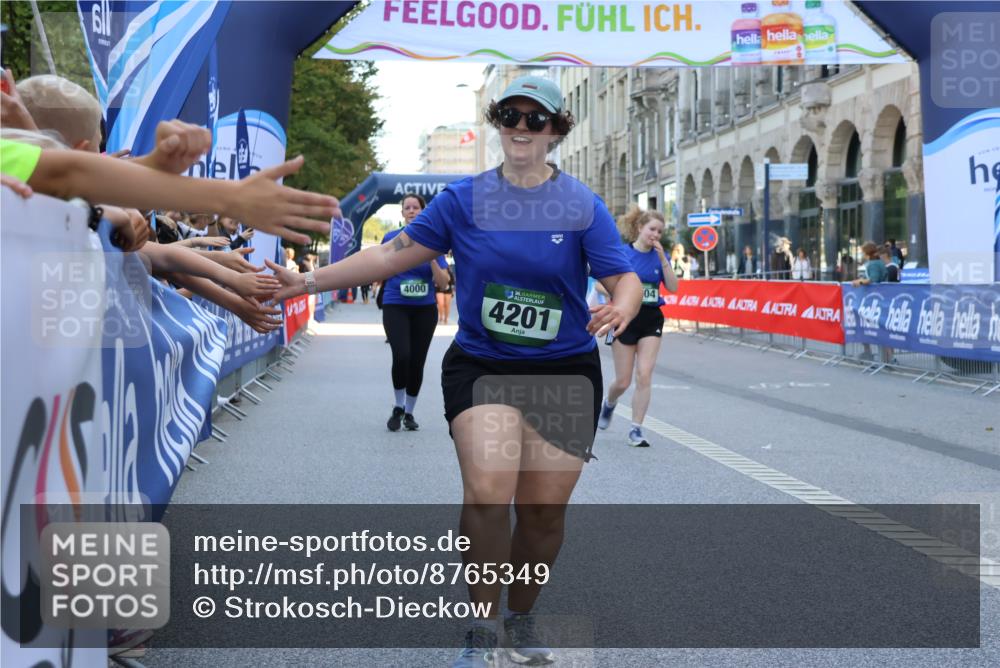 07.09.2025 - BARMER Alsterlauf Strokosch-Dieckow http://msf.ph/oto/8765349 07.09.2025 10:29:18 Ziel 2215, 2382, 3287, 5071 meine-sportfotos.de