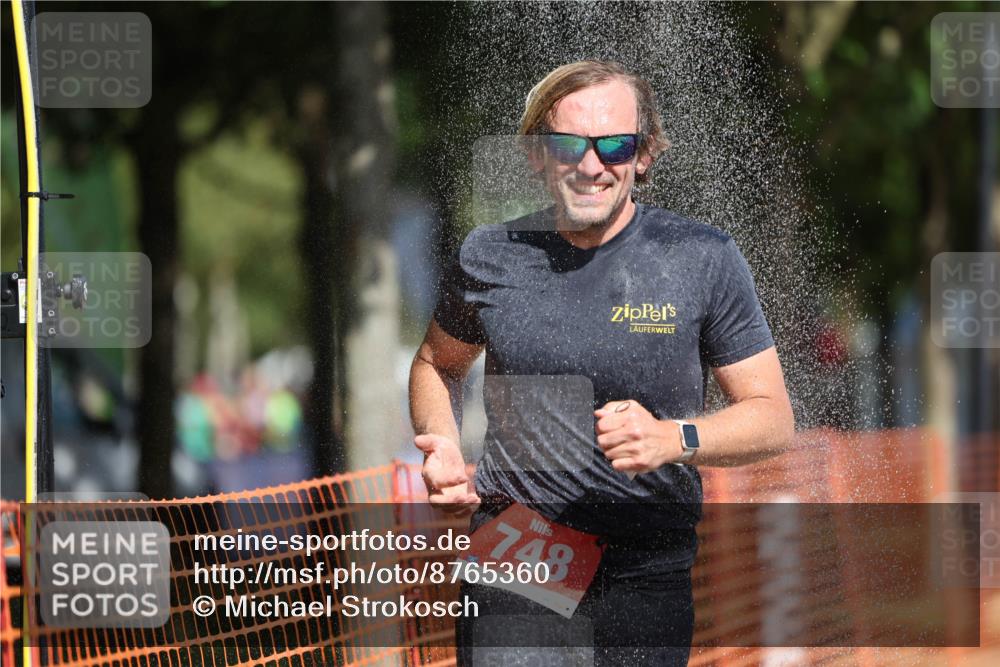 07.09.2025 - 19. Norderstedt Triathlon Michael Strokosch http://msf.ph/oto/8765360 07.09.2025 12:13:54 Laufen 287, 748 meine-sportfotos.de