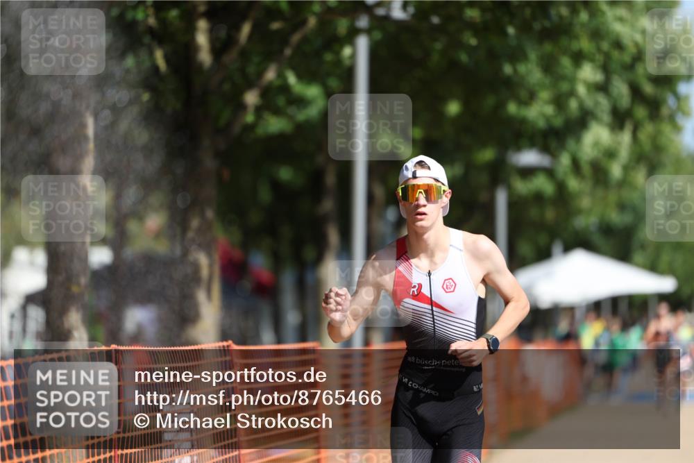 07.09.2025 - 19. Norderstedt Triathlon Michael Strokosch http://msf.ph/oto/8765466 07.09.2025 11:31:53 Laufen 1176 meine-sportfotos.de