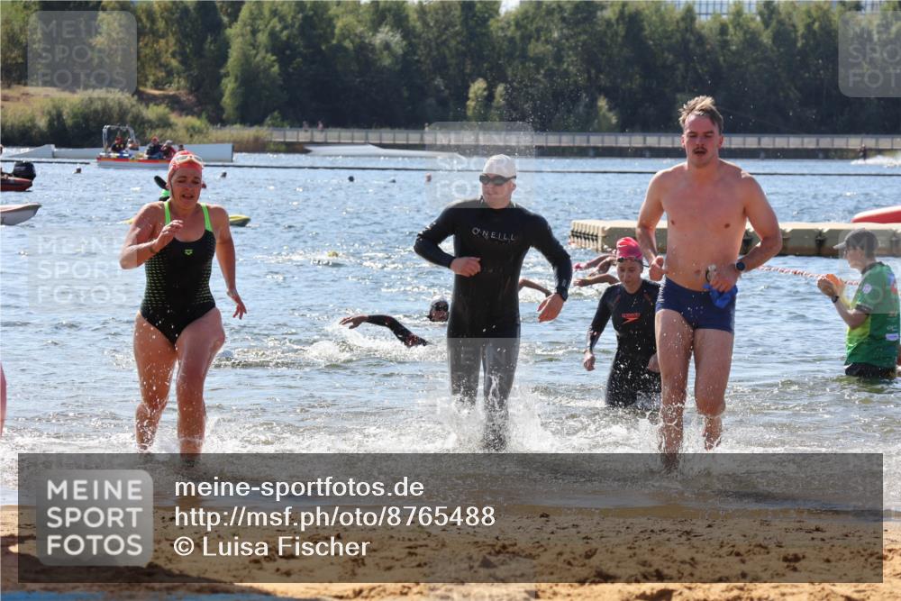07.09.2025 - 19. Norderstedt Triathlon Luisa Fischer http://msf.ph/oto/8765488 07.09.2025 12:36:19 Schwimmen 235, 264, 1353 meine-sportfotos.de