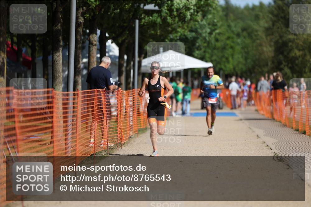 07.09.2025 - 19. Norderstedt Triathlon Michael Strokosch http://msf.ph/oto/8765543 07.09.2025 11:32:00 Laufen 1168 meine-sportfotos.de