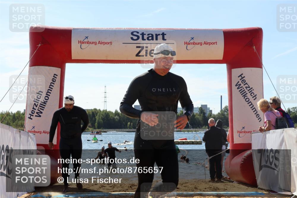 07.09.2025 - 19. Norderstedt Triathlon Luisa Fischer http://msf.ph/oto/8765657 07.09.2025 12:36:38 Schwimmen 193, 206, 324, 332 meine-sportfotos.de