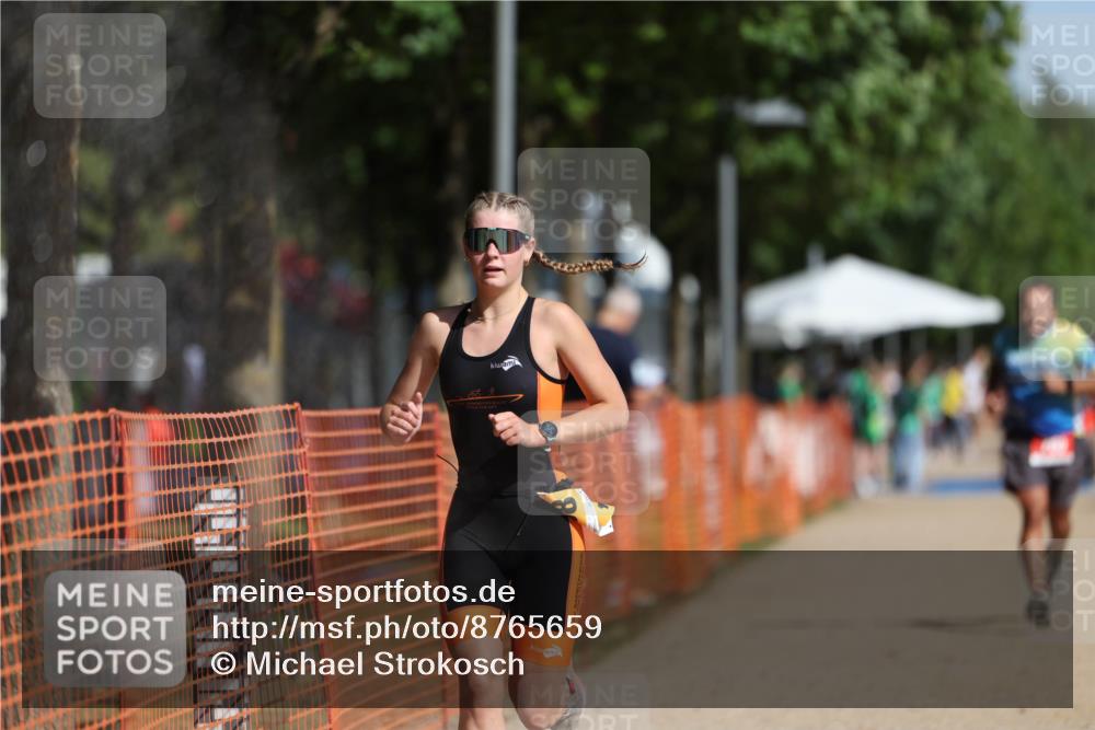 07.09.2025 - 19. Norderstedt Triathlon Michael Strokosch http://msf.ph/oto/8765659 07.09.2025 11:32:03 Laufen 760, 1168 meine-sportfotos.de