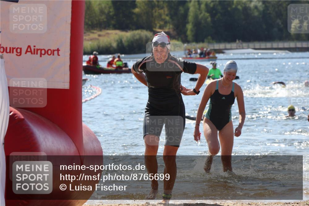 07.09.2025 - 19. Norderstedt Triathlon Luisa Fischer http://msf.ph/oto/8765699 07.09.2025 12:36:43 Schwimmen 193, 206, 270, 323, 332 meine-sportfotos.de