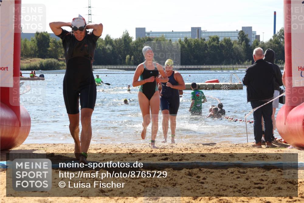 07.09.2025 - 19. Norderstedt Triathlon Luisa Fischer http://msf.ph/oto/8765729 07.09.2025 12:36:46 Schwimmen 193, 206, 270, 323, 329, 330, 332 meine-sportfotos.de