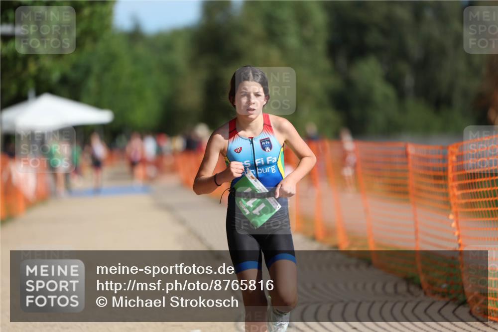 07.09.2025 - 19. Norderstedt Triathlon Michael Strokosch http://msf.ph/oto/8765816 07.09.2025 10:49:24 Laufen 111, 120 meine-sportfotos.de
