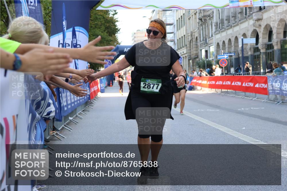 07.09.2025 - BARMER Alsterlauf Strokosch-Dieckow http://msf.ph/oto/8765838 07.09.2025 10:29:32 Ziel 3950 meine-sportfotos.de