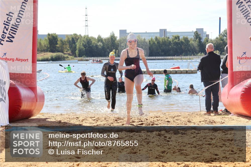 07.09.2025 - 19. Norderstedt Triathlon Luisa Fischer http://msf.ph/oto/8765855 07.09.2025 12:37:01 Schwimmen 313, 321, 323, 329, 330, 333, 804 meine-sportfotos.de