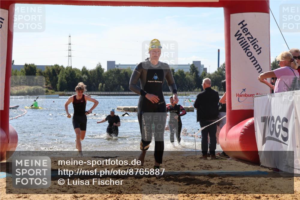 07.09.2025 - 19. Norderstedt Triathlon Luisa Fischer http://msf.ph/oto/8765887 07.09.2025 12:37:04 Schwimmen 313, 321, 333, 343, 804 meine-sportfotos.de