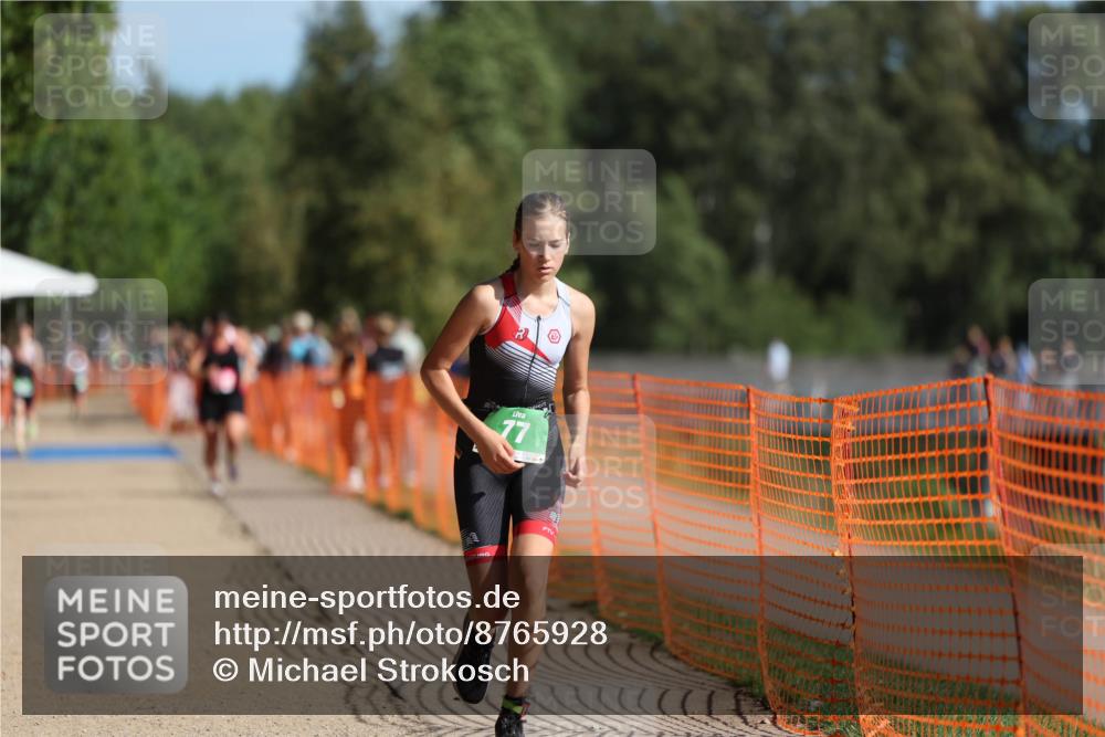 07.09.2025 - 19. Norderstedt Triathlon Michael Strokosch http://msf.ph/oto/8765928 07.09.2025 10:49:40 Laufen 77 meine-sportfotos.de