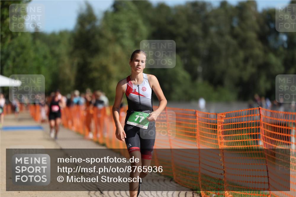 07.09.2025 - 19. Norderstedt Triathlon Michael Strokosch http://msf.ph/oto/8765936 07.09.2025 10:49:40 Laufen 77 meine-sportfotos.de