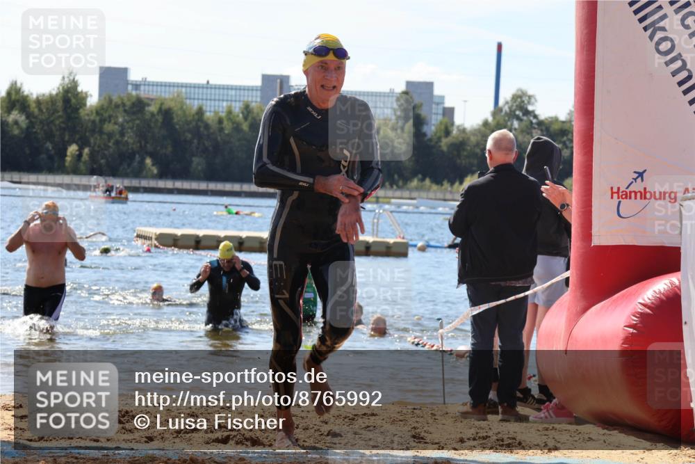 07.09.2025 - 19. Norderstedt Triathlon Luisa Fischer http://msf.ph/oto/8765992 07.09.2025 12:37:29 Schwimmen 338 meine-sportfotos.de