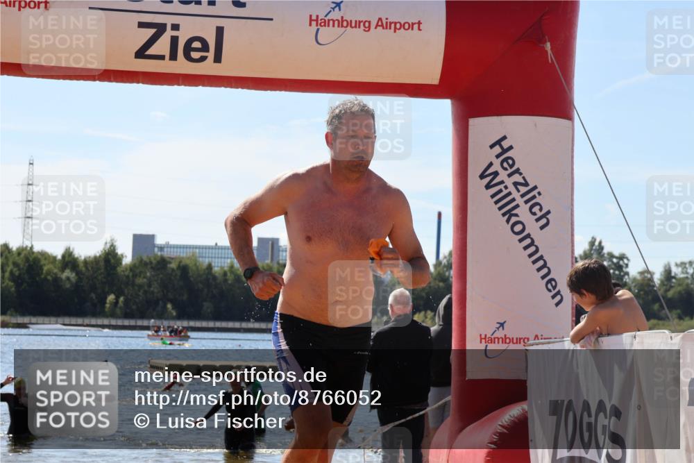 07.09.2025 - 19. Norderstedt Triathlon Luisa Fischer http://msf.ph/oto/8766052 07.09.2025 12:37:38 Schwimmen 338, 347, 360 meine-sportfotos.de