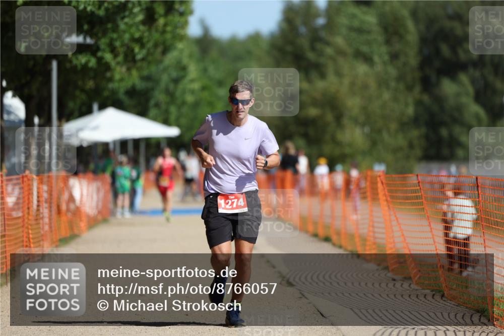 07.09.2025 - 19. Norderstedt Triathlon Michael Strokosch http://msf.ph/oto/8766057 07.09.2025 11:33:31 Laufen 1274 meine-sportfotos.de