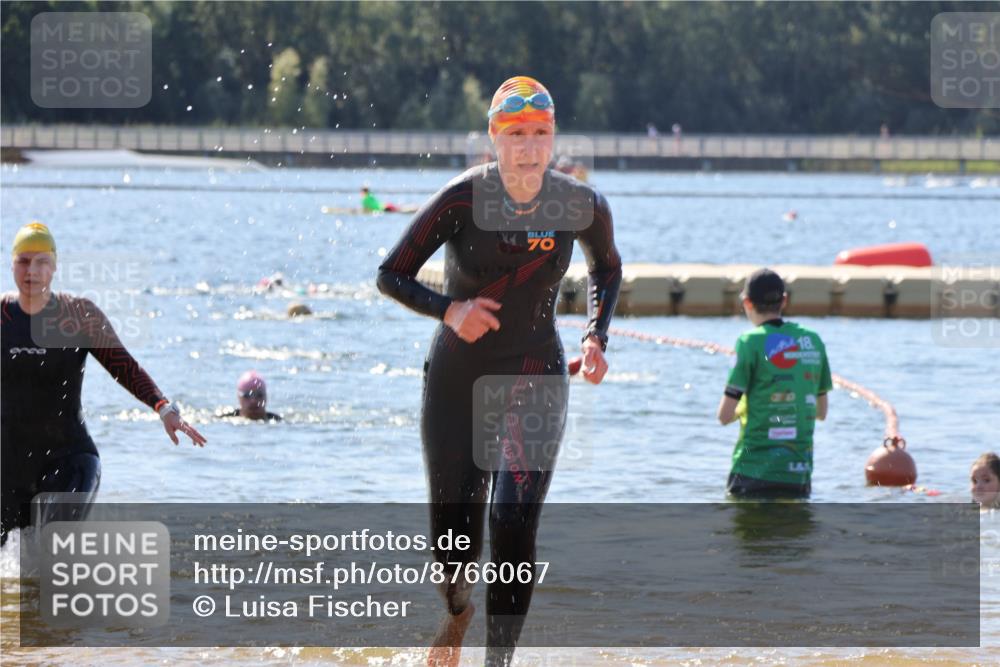 07.09.2025 - 19. Norderstedt Triathlon Luisa Fischer http://msf.ph/oto/8766067 07.09.2025 12:37:43 Schwimmen 341, 347, 358, 360 meine-sportfotos.de