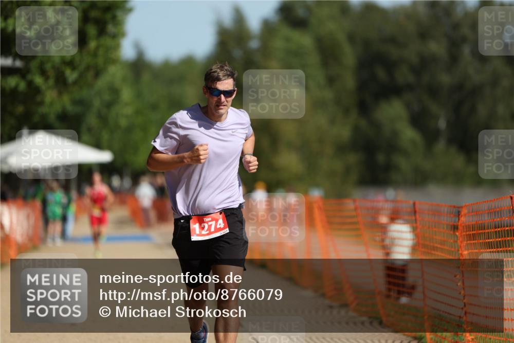 07.09.2025 - 19. Norderstedt Triathlon Michael Strokosch http://msf.ph/oto/8766079 07.09.2025 11:33:32 Laufen 1274 meine-sportfotos.de