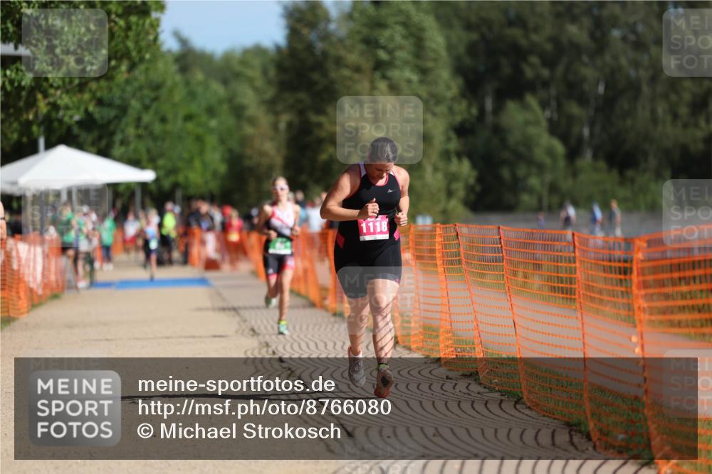 07.09.2025 - 19. Norderstedt Triathlon Michael Strokosch http://msf.ph/oto/8766080 07.09.2025 10:49:48 Laufen 664, 1118 meine-sportfotos.de
