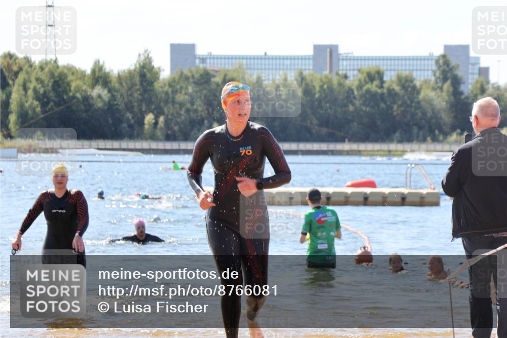07.09.2025 - 19. Norderstedt Triathlon Luisa Fischer http://msf.ph/oto/8766081 07.09.2025 12:37:44 Schwimmen 341, 347, 358, 360 meine-sportfotos.de