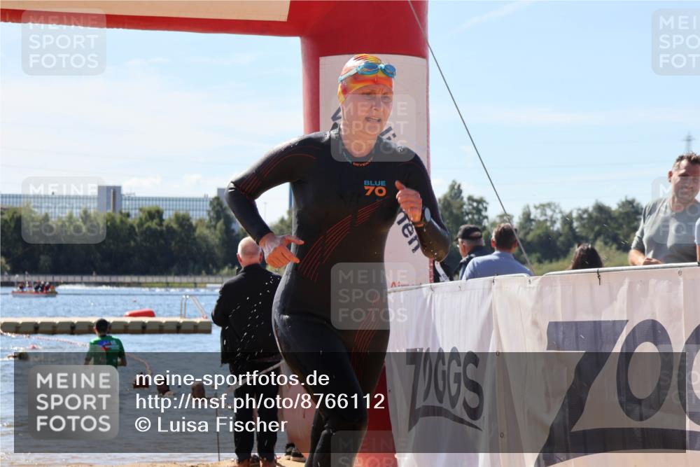 07.09.2025 - 19. Norderstedt Triathlon Luisa Fischer http://msf.ph/oto/8766112 07.09.2025 12:37:46 Schwimmen 341, 347, 358, 360 meine-sportfotos.de