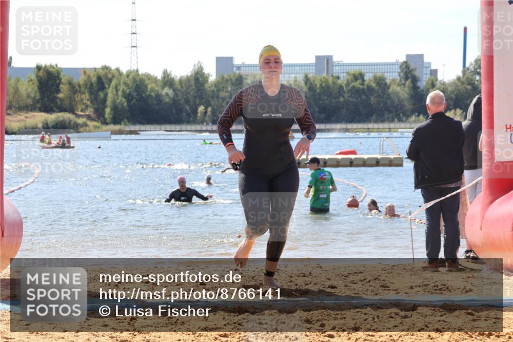 07.09.2025 - 19. Norderstedt Triathlon Luisa Fischer http://msf.ph/oto/8766141 07.09.2025 12:37:49 Schwimmen 341, 358, 360 meine-sportfotos.de