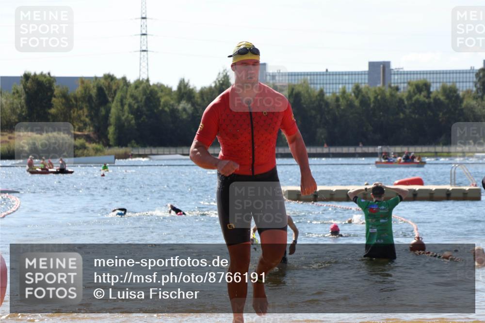 07.09.2025 - 19. Norderstedt Triathlon Luisa Fischer http://msf.ph/oto/8766191 07.09.2025 12:38:11 Schwimmen 298, 316 meine-sportfotos.de