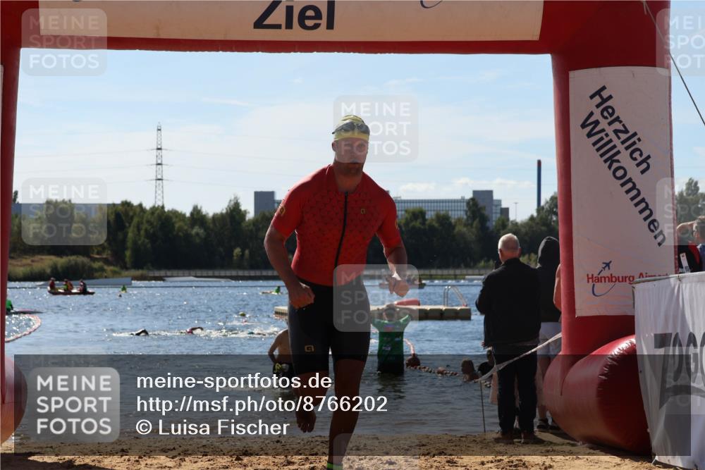 07.09.2025 - 19. Norderstedt Triathlon Luisa Fischer http://msf.ph/oto/8766202 07.09.2025 12:38:12 Schwimmen 298, 316, 357 meine-sportfotos.de