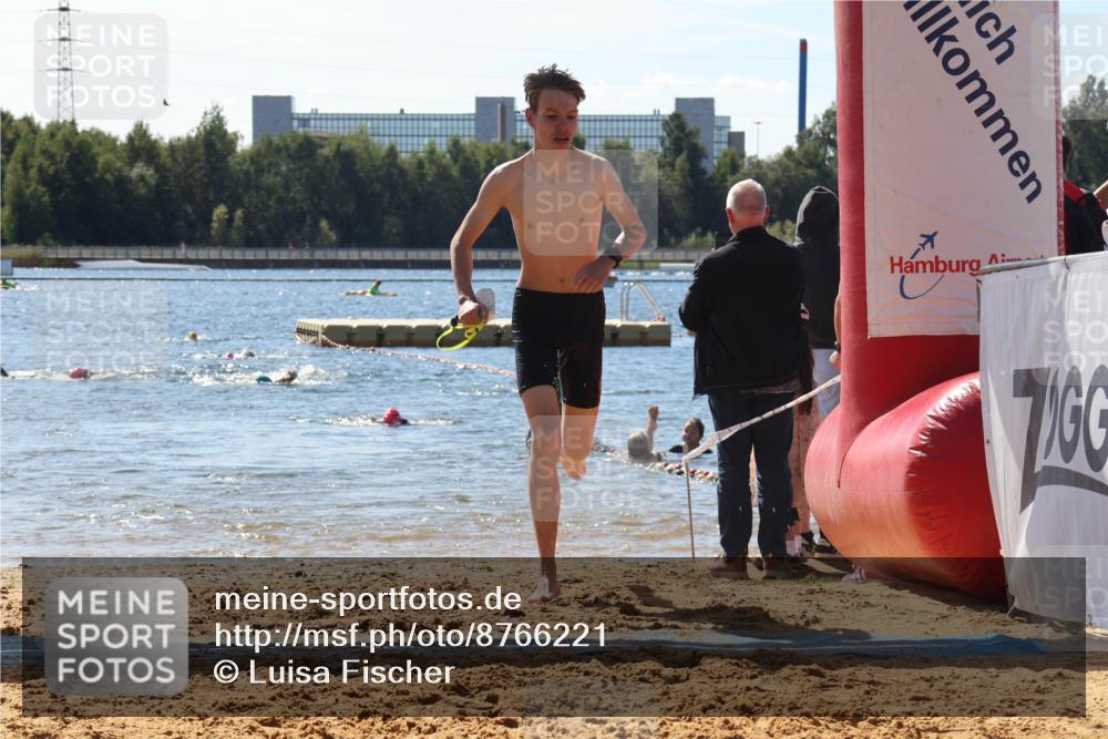 07.09.2025 - 19. Norderstedt Triathlon Luisa Fischer http://msf.ph/oto/8766221 07.09.2025 12:38:17 Schwimmen 298, 316, 357 meine-sportfotos.de