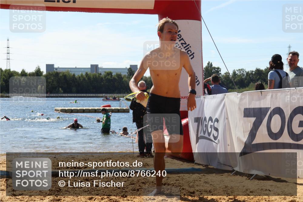 07.09.2025 - 19. Norderstedt Triathlon Luisa Fischer http://msf.ph/oto/8766240 07.09.2025 12:38:18 Schwimmen 298, 316, 357 meine-sportfotos.de
