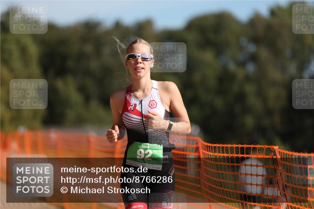07.09.2025 - 19. Norderstedt Triathlon Michael Strokosch http://msf.ph/oto/8766286 07.09.2025 10:49:57 Laufen 92, 664, 1118 meine-sportfotos.de