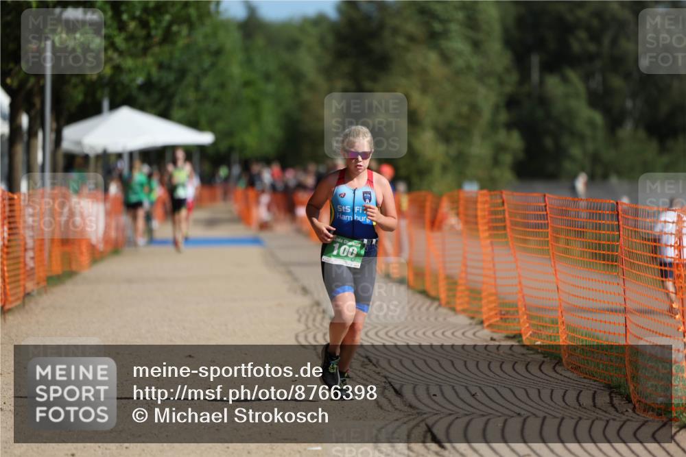 07.09.2025 - 19. Norderstedt Triathlon Michael Strokosch http://msf.ph/oto/8766398 07.09.2025 10:50:09 Laufen 100 meine-sportfotos.de