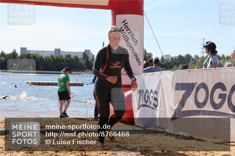 07.09.2025 - 19. Norderstedt Triathlon Luisa Fischer http://msf.ph/oto/8766468 07.09.2025 12:39:45 Schwimmen 336 meine-sportfotos.de