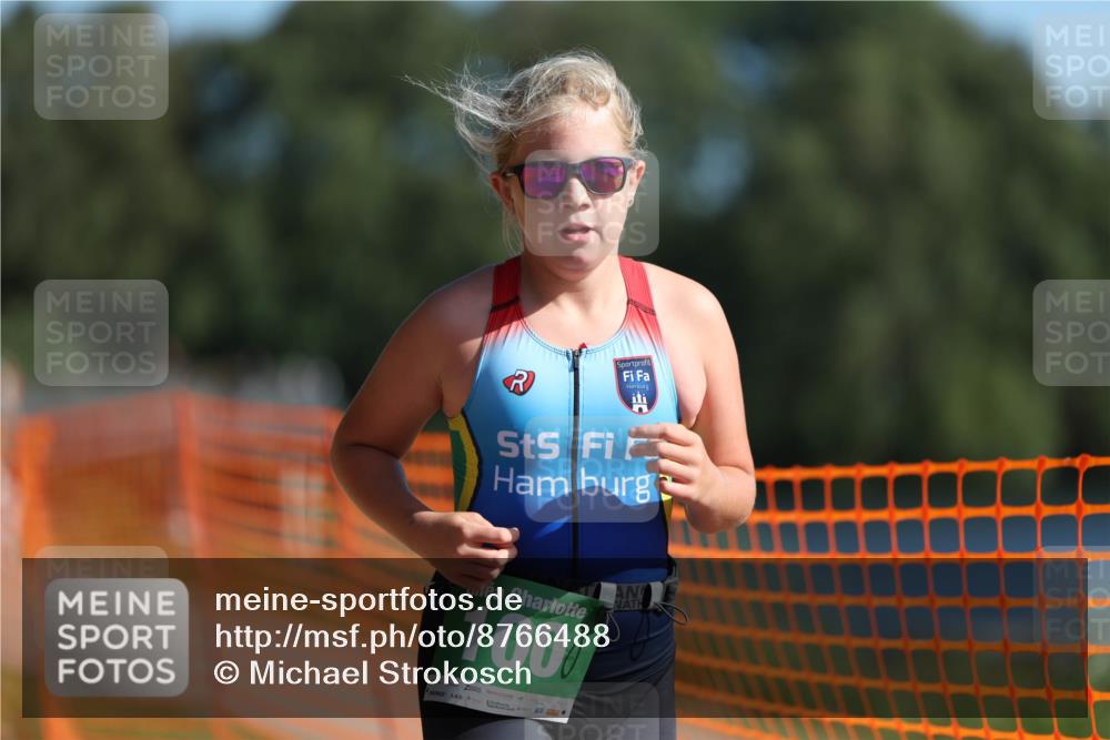 07.09.2025 - 19. Norderstedt Triathlon Michael Strokosch http://msf.ph/oto/8766488 07.09.2025 10:50:13 Laufen 100 meine-sportfotos.de