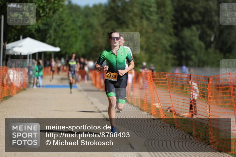 07.09.2025 - 19. Norderstedt Triathlon Michael Strokosch http://msf.ph/oto/8766493 07.09.2025 11:34:18 Laufen 276, 1173 meine-sportfotos.de