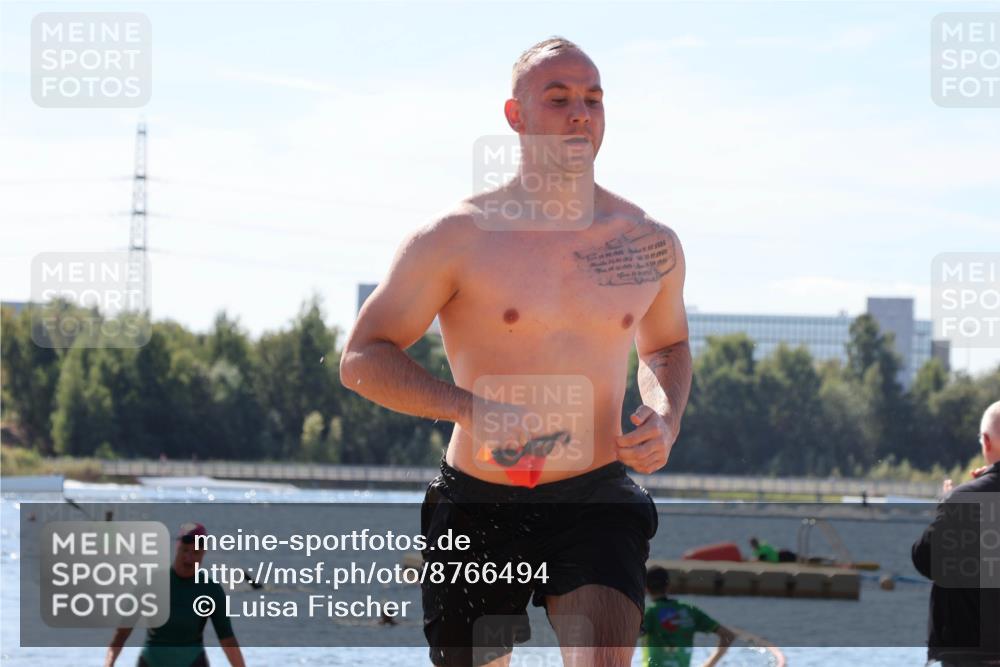 07.09.2025 - 19. Norderstedt Triathlon Luisa Fischer http://msf.ph/oto/8766494 07.09.2025 12:39:58 Schwimmen 349 meine-sportfotos.de