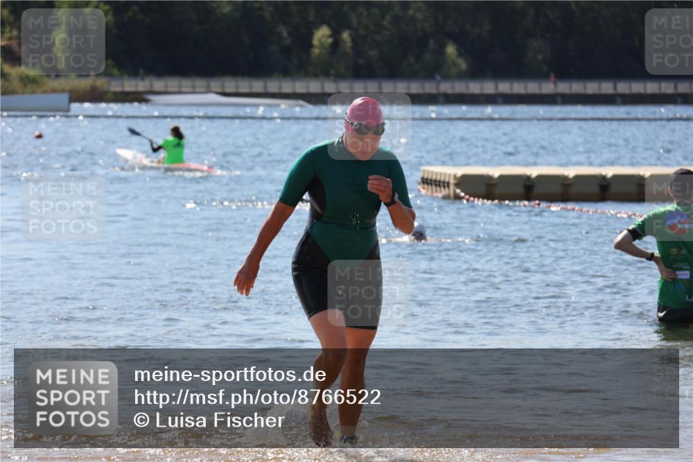 07.09.2025 - 19. Norderstedt Triathlon Luisa Fischer http://msf.ph/oto/8766522 07.09.2025 12:40:00 Schwimmen 337, 349 meine-sportfotos.de