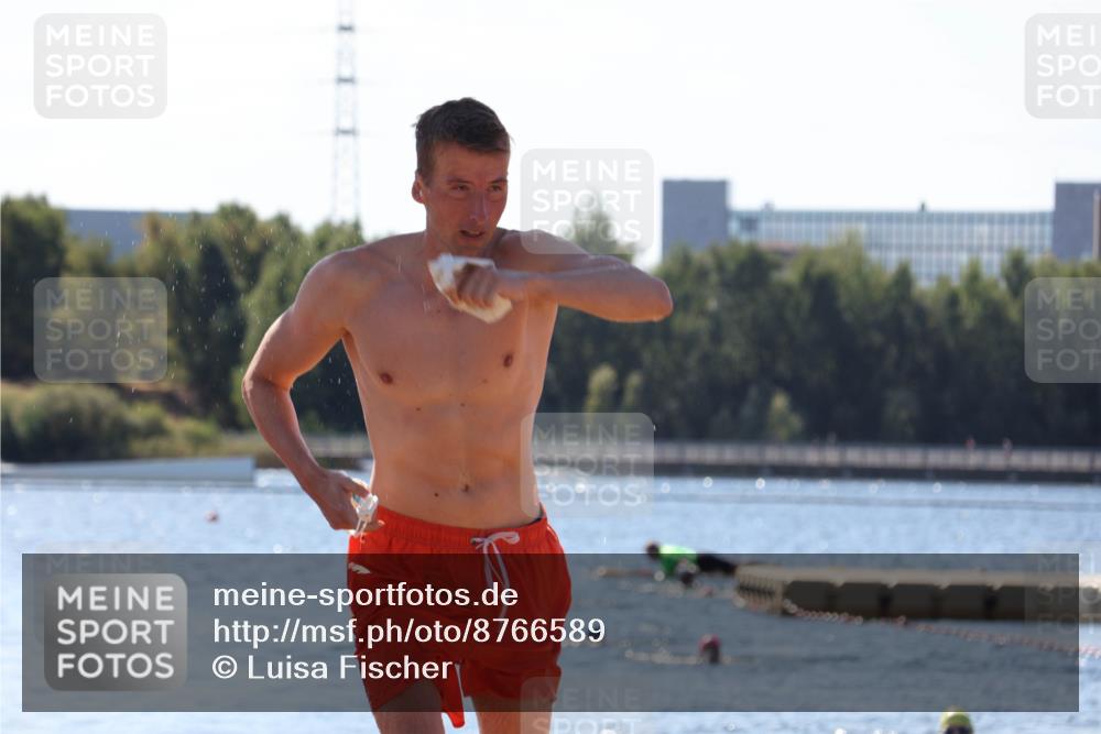 07.09.2025 - 19. Norderstedt Triathlon Luisa Fischer http://msf.ph/oto/8766589 07.09.2025 12:40:43 Schwimmen 790 meine-sportfotos.de