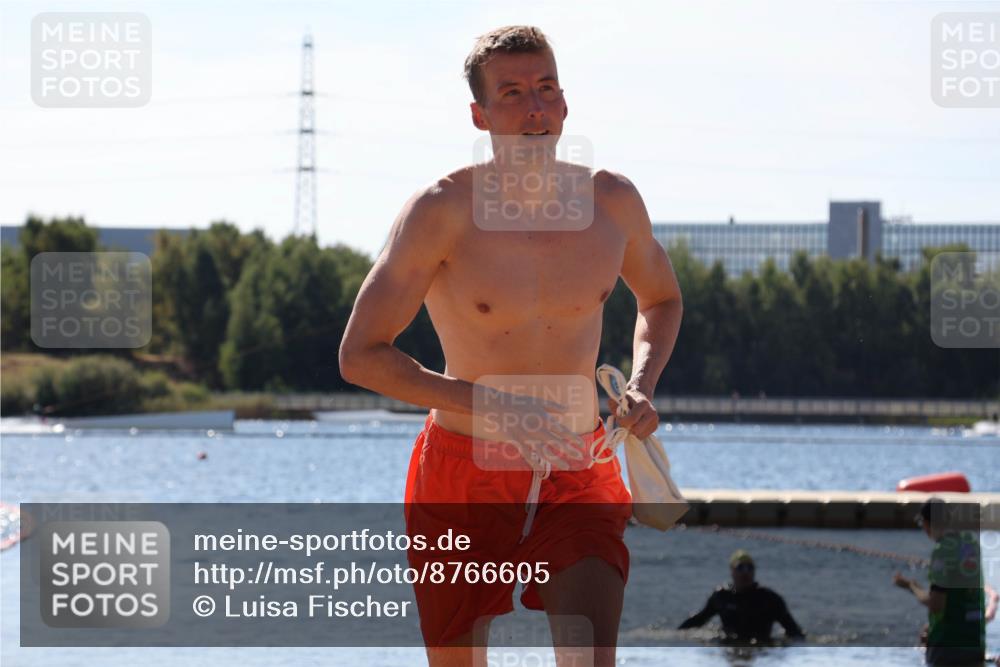 07.09.2025 - 19. Norderstedt Triathlon Luisa Fischer http://msf.ph/oto/8766605 07.09.2025 12:40:44 Schwimmen 790 meine-sportfotos.de